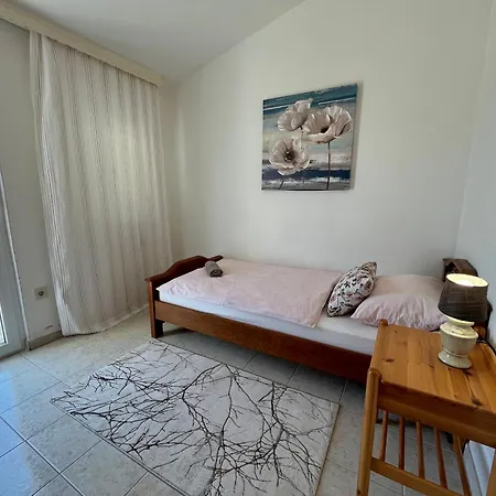 Apartment Rosa Vir