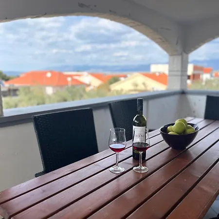 Rosa Apartment
