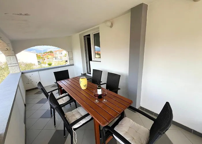 Rosa Apartman *