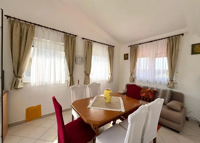 Rosa Apartman *