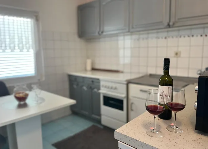Rosa Apartman Vir