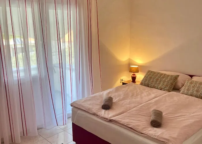 Rosa Apartman *