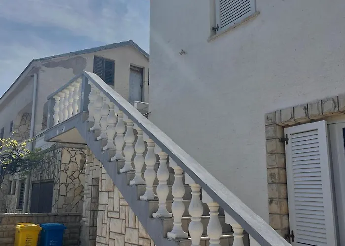 Rosa Apartman *